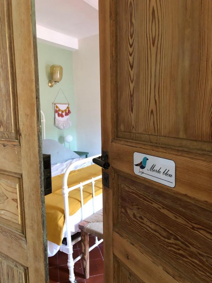 Bed and Breakfast L'Oiseau Bleu Rollier Roubia Экстерьер фото